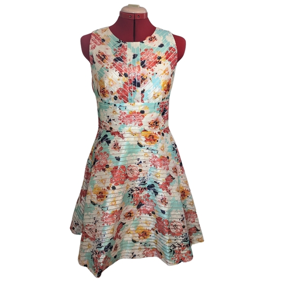 RW&CO. Dresses & Skirts - RW & Co Fit & Flare Striped Floral sz10